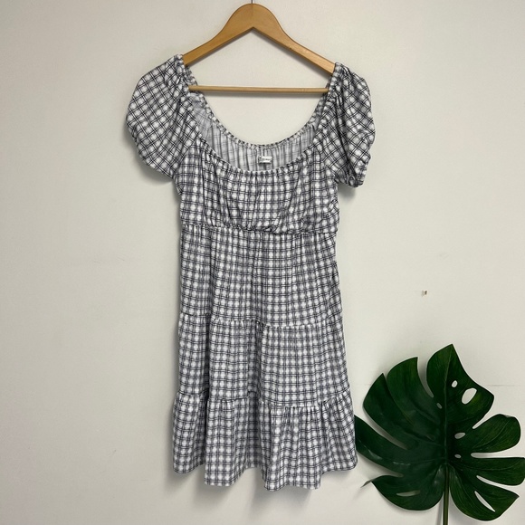 Hollister Dresses & Skirts - Hollister plaid babydoll dress